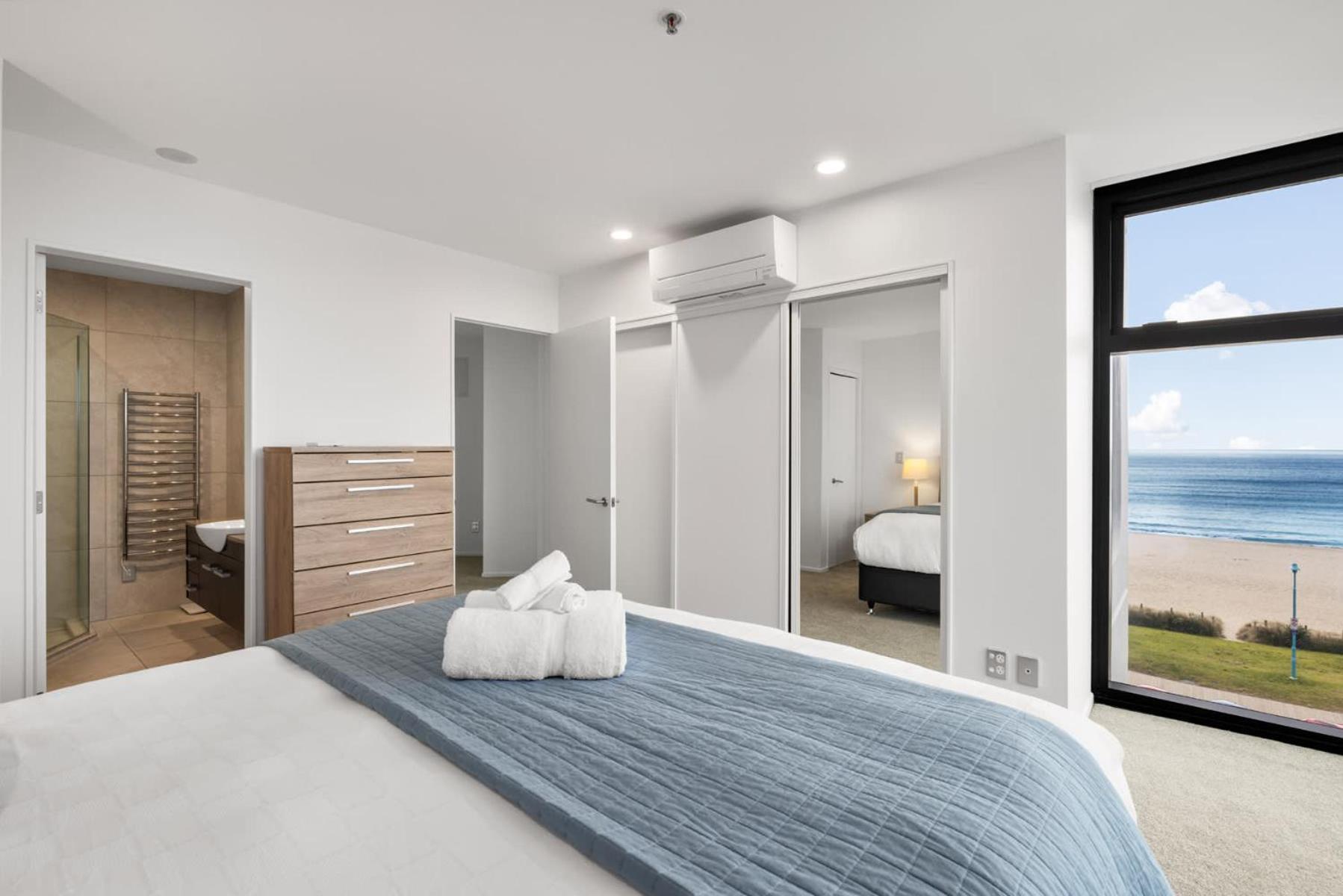 Oceanside Bliss - Absolute Beachfront - Uninterrupted Ocean Views With Pool Mount Maunganui Zewnętrze zdjęcie