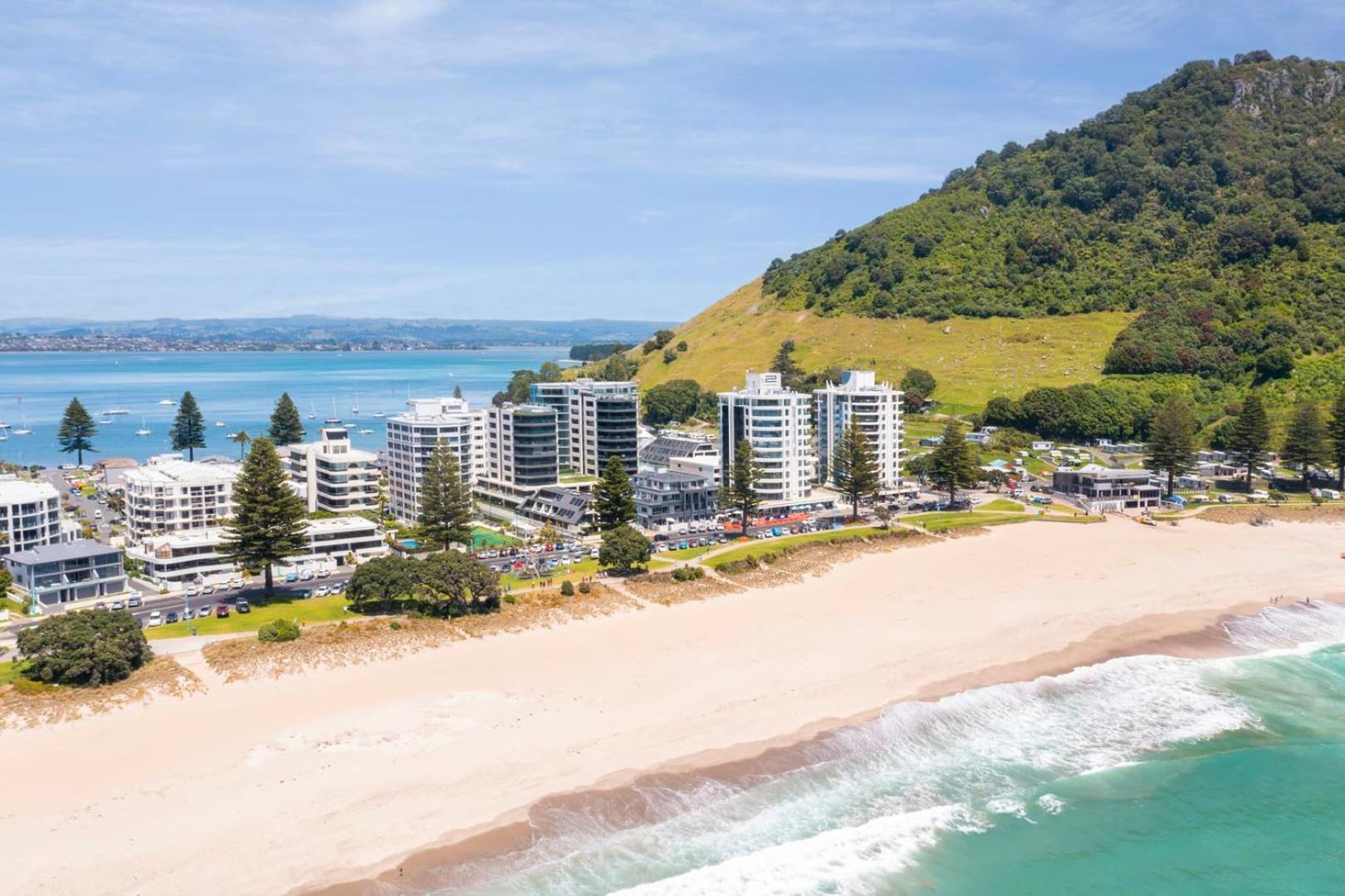 Oceanside Bliss - Absolute Beachfront - Uninterrupted Ocean Views With Pool Mount Maunganui Zewnętrze zdjęcie