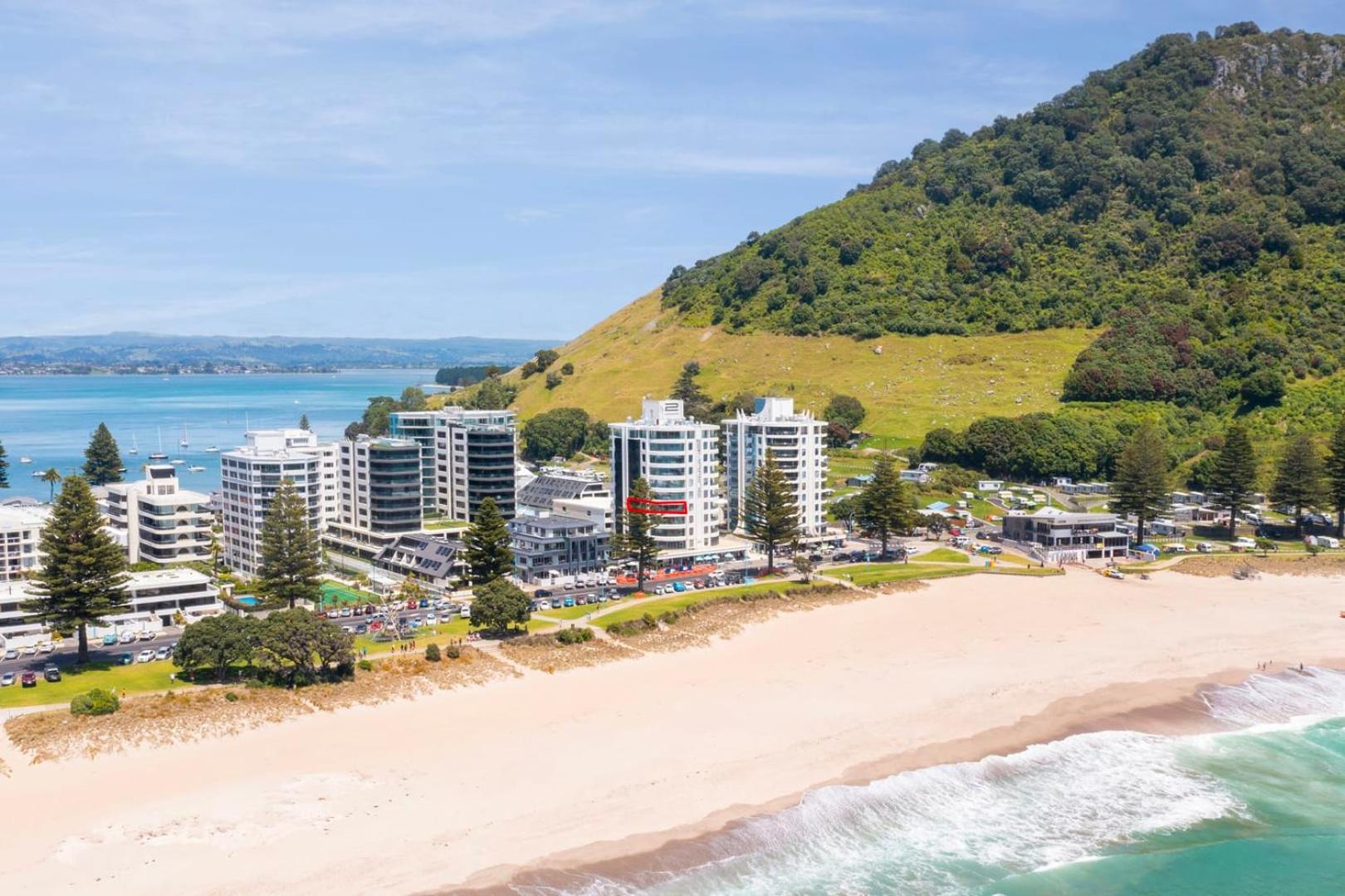 Apartament Oceanside Bliss - Absolute Beachfront - Uninterrupted Ocean Views With Pool Mount Maunganui Zewnętrze zdjęcie