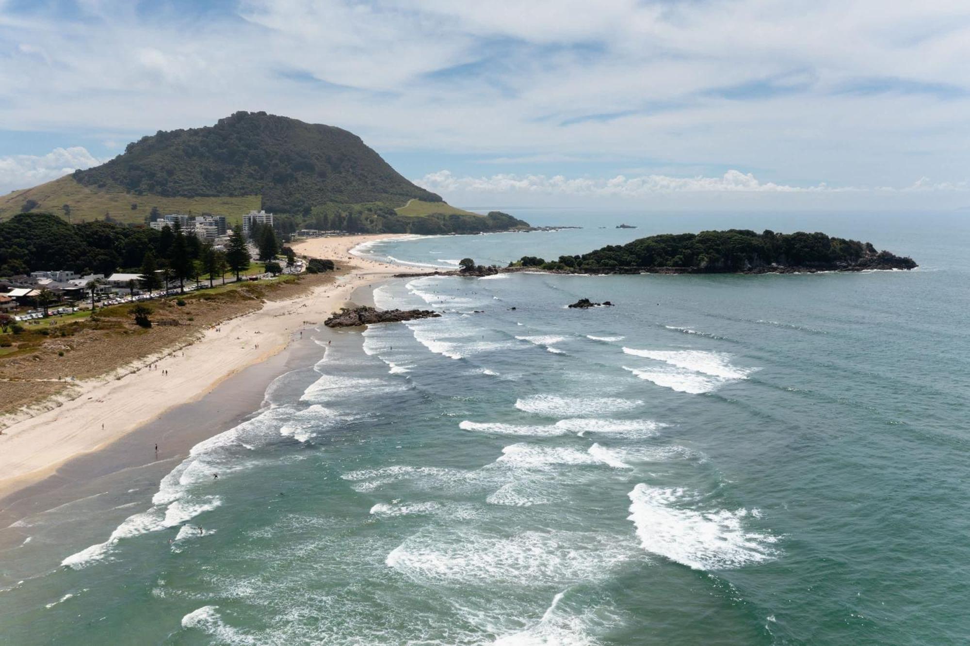 Apartament Oceanside Bliss - Absolute Beachfront - Uninterrupted Ocean Views With Pool Mount Maunganui Zewnętrze zdjęcie