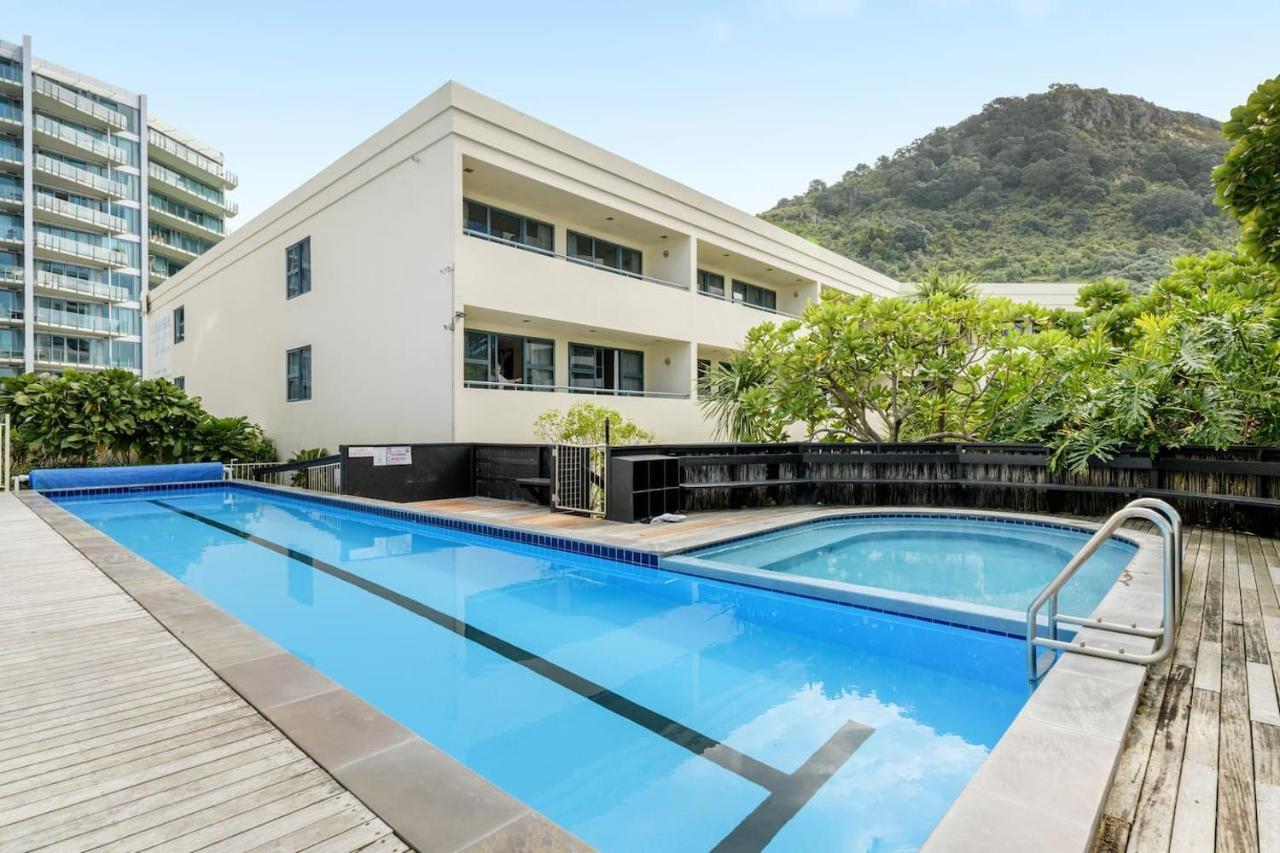 Apartament Oceanside Bliss - Absolute Beachfront - Uninterrupted Ocean Views With Pool Mount Maunganui Zewnętrze zdjęcie